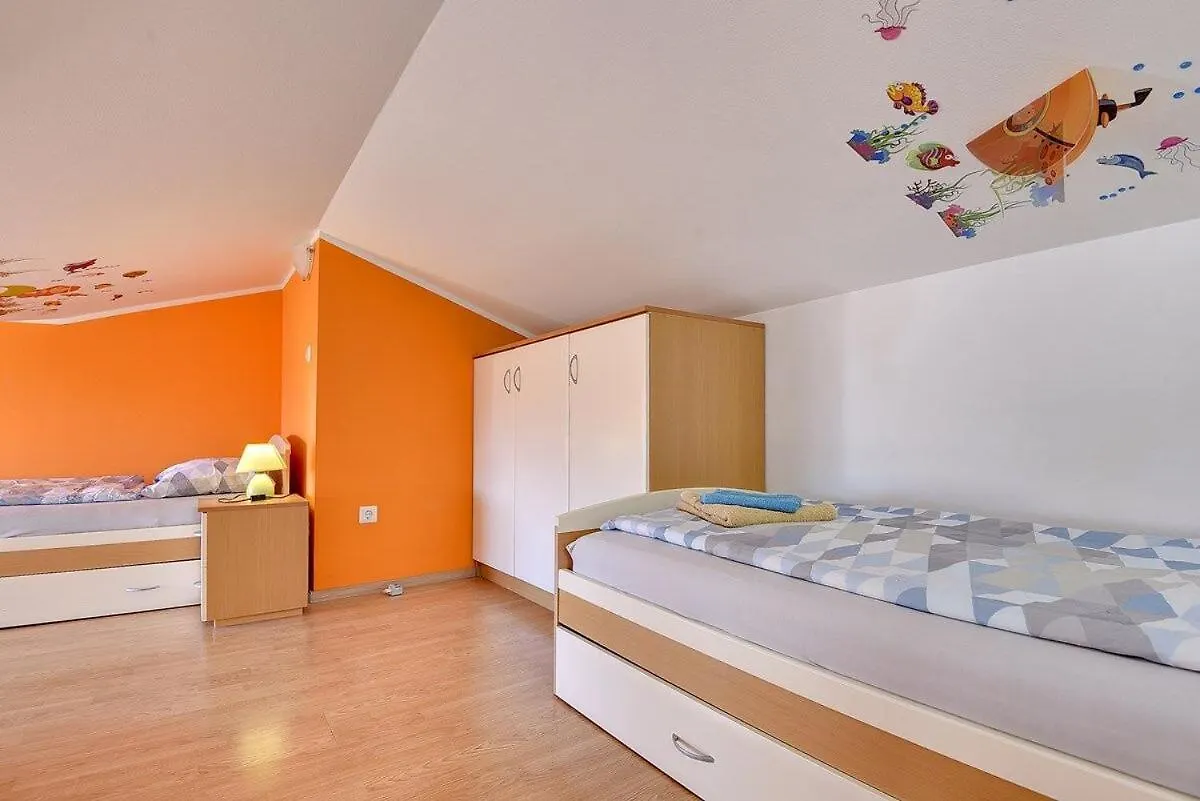 Apartment Stela Medulin 0*,  Croatia